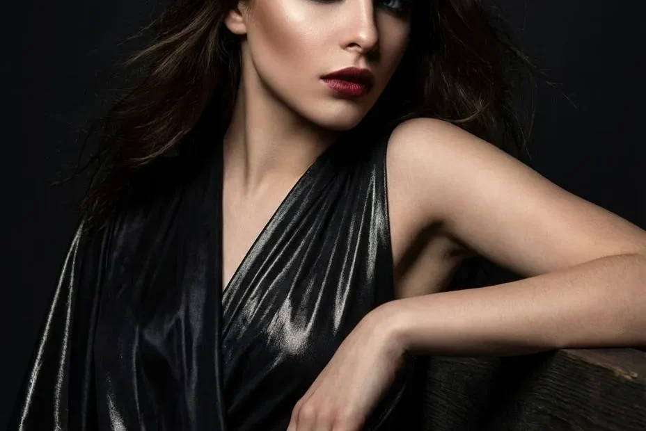 Black and White High Contrast AI Image Prompts for Google Gemini 2